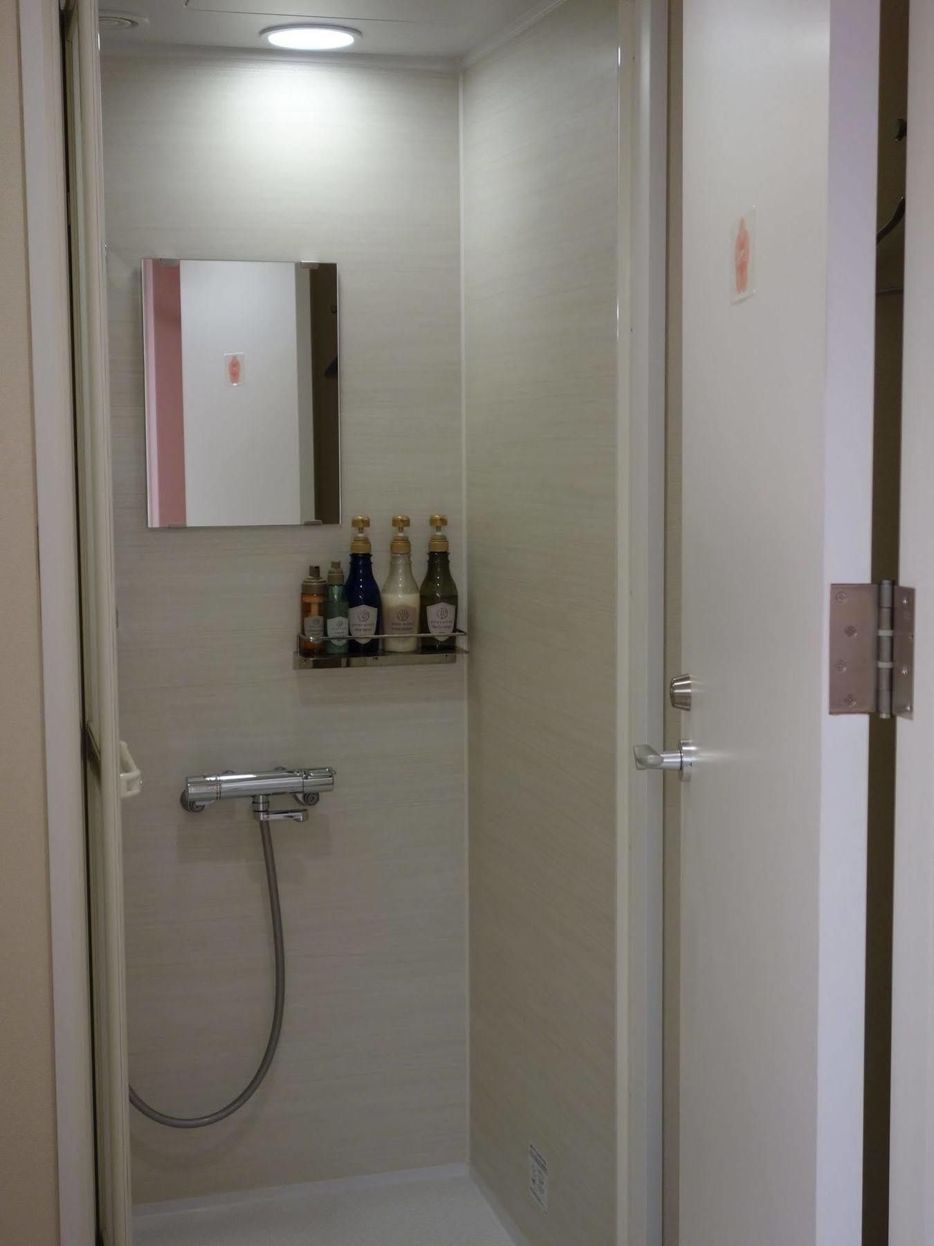 Akihabara Bay Hotel  Tokyo Bagian luar foto